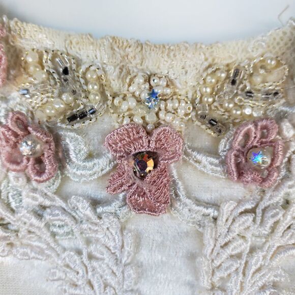 Vintage Romantic Feminine Lace & Velvet Top - Picture 10 of 12